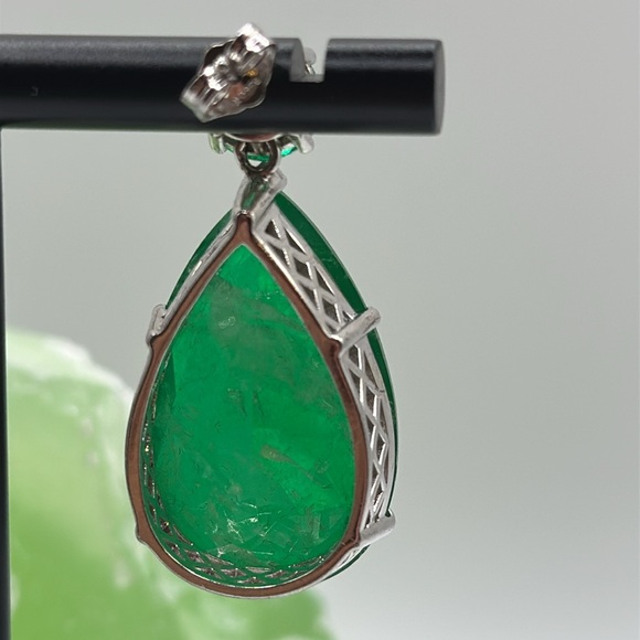 18 X 28 mm. - 8 mm. FOREST GREEN DOBLET EMERALD DROP EARRINGS 925 SILVER - Picture 9 of 12